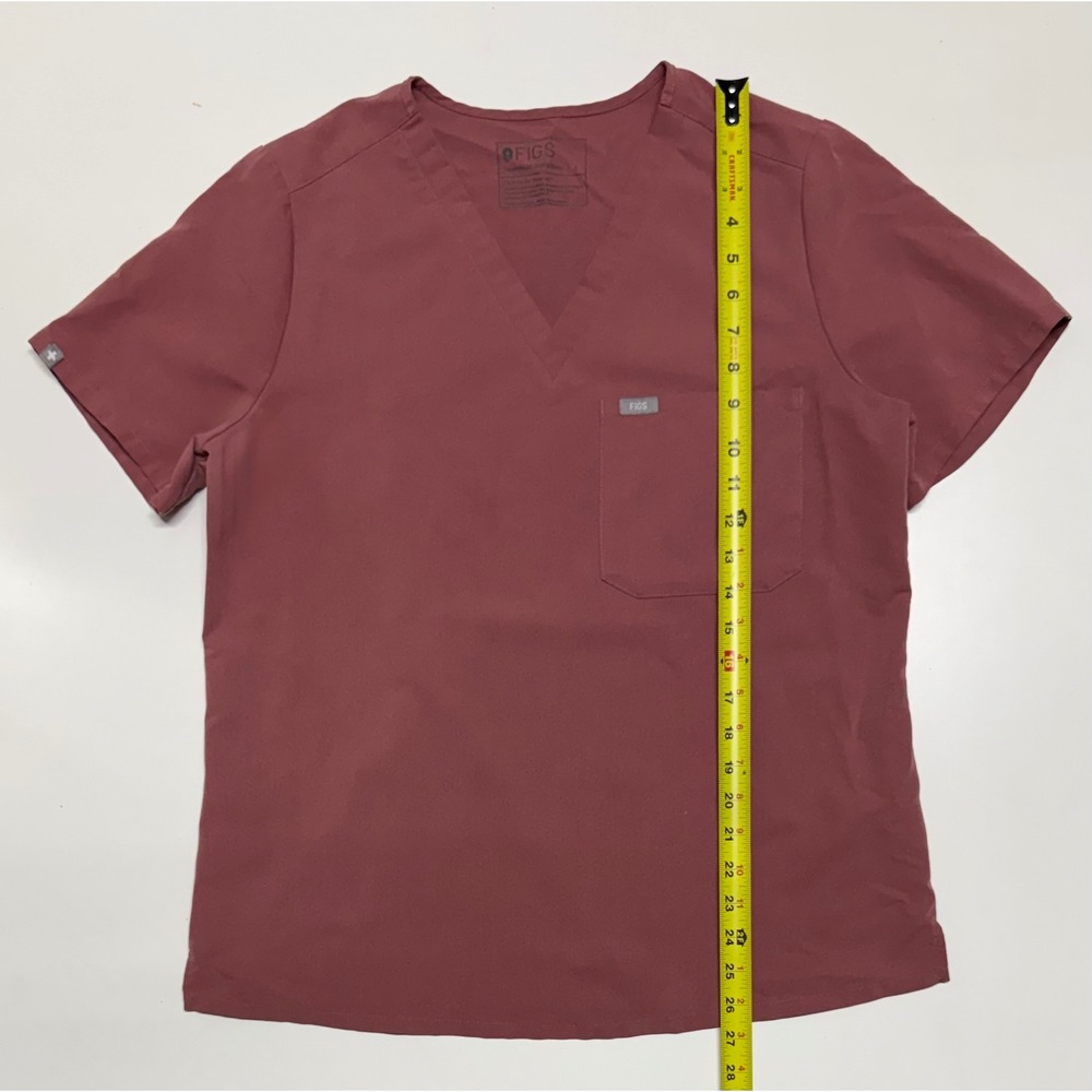 FIGS Catarina One-Pocket Scrub Top Mauve Pink V-Neck Technical Collection L